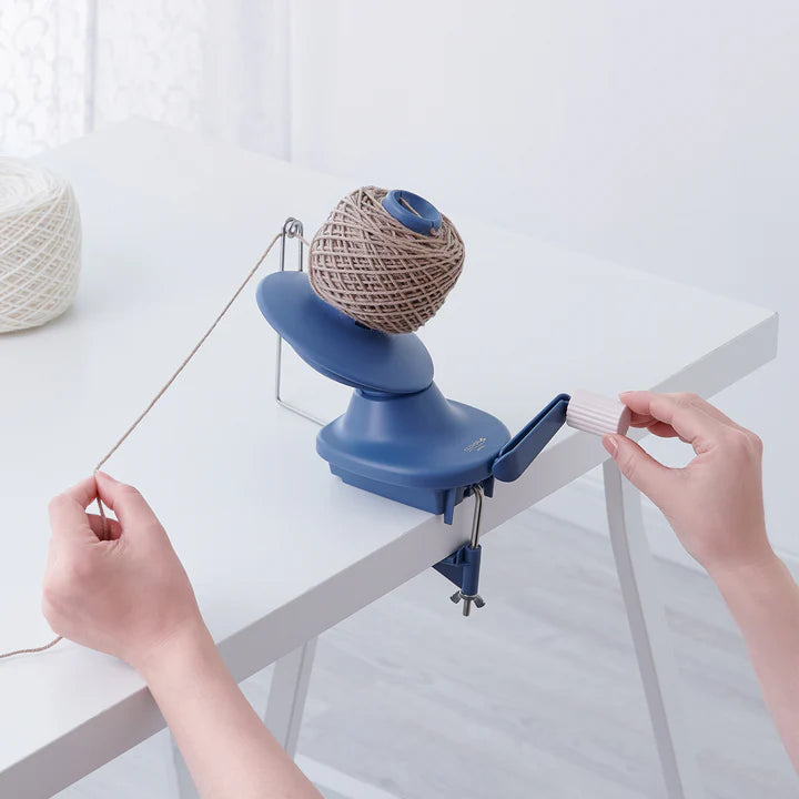 Clover Yarn Ball Winder