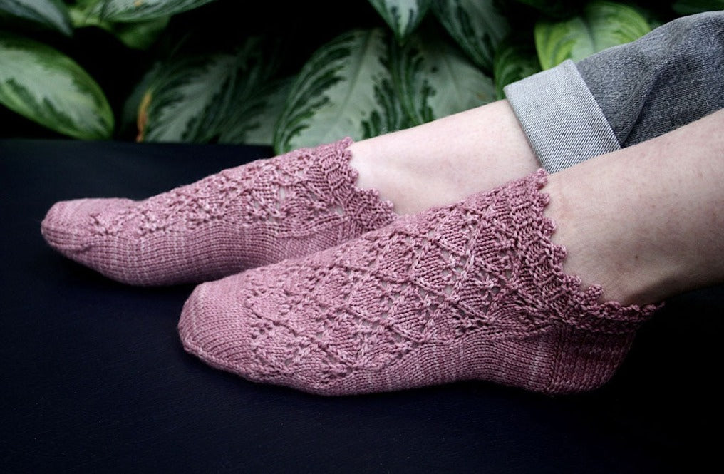 Crocus Shorties Sock Pattern