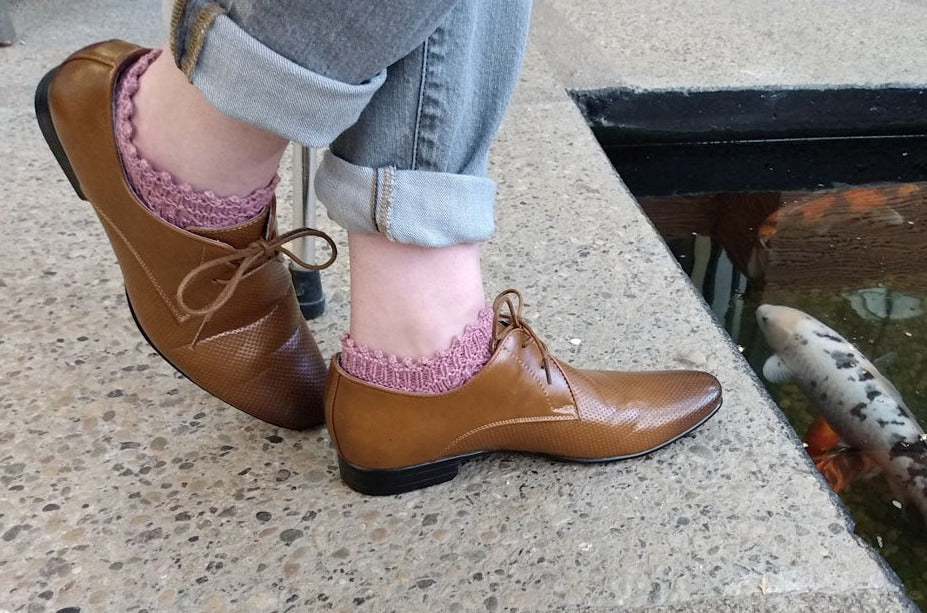 Crocus Shorties Sock Pattern