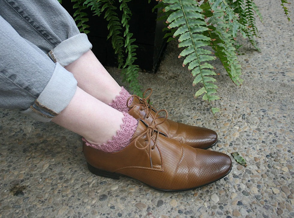 Crocus Shorties Sock Pattern