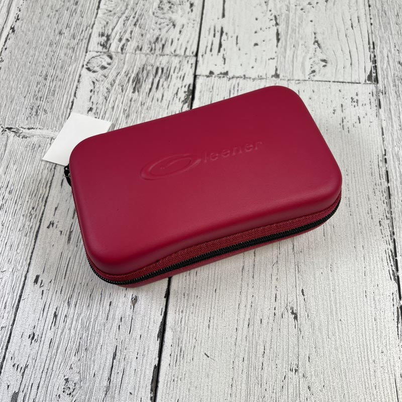 Gleener Quick Fix Compact Fabric Shaver & Sewing Kit