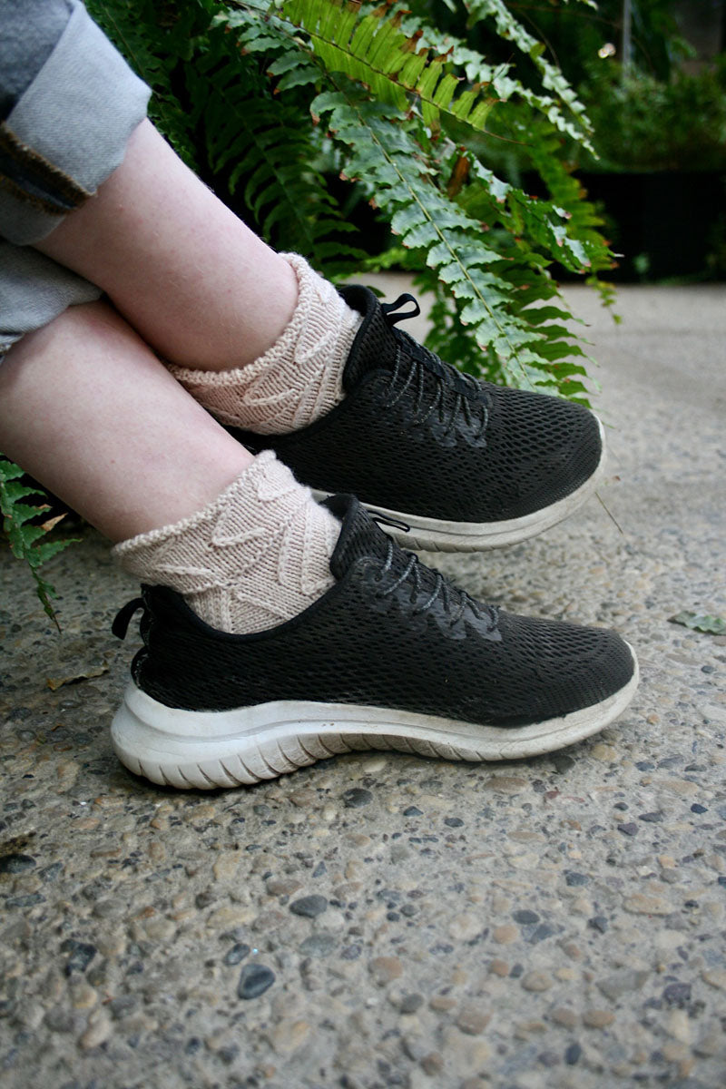 Traveler Shorties Sock Pattern