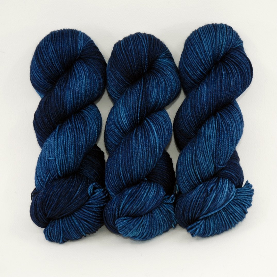 A Midnight Clear in Fingering / Sock Weight