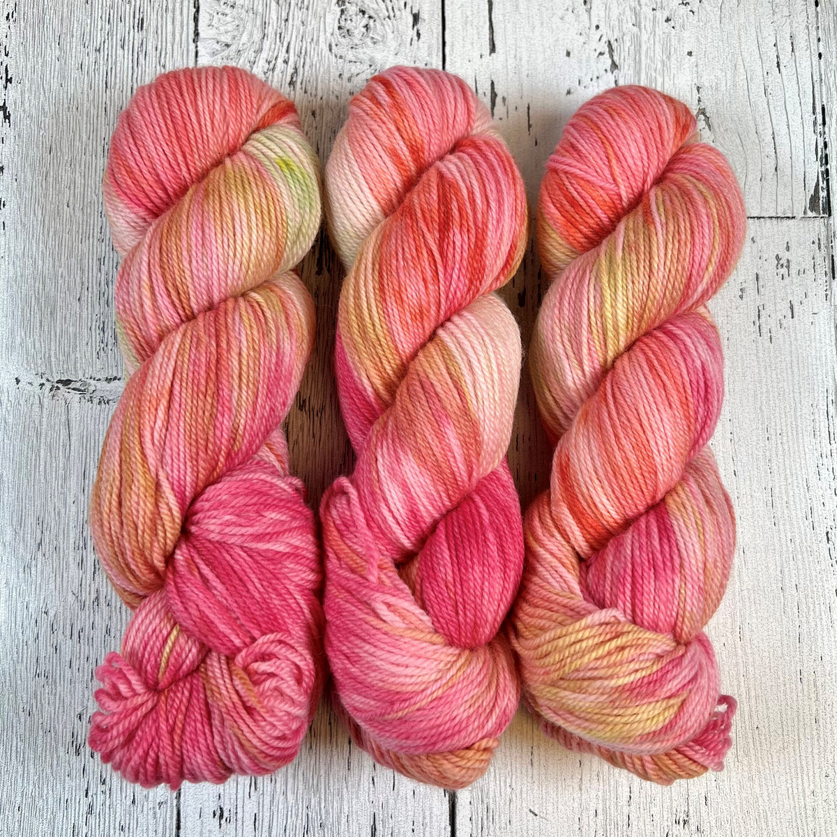 Garden Gnomes and Pink Flamingoes - Herlig DK - Dyed Stock