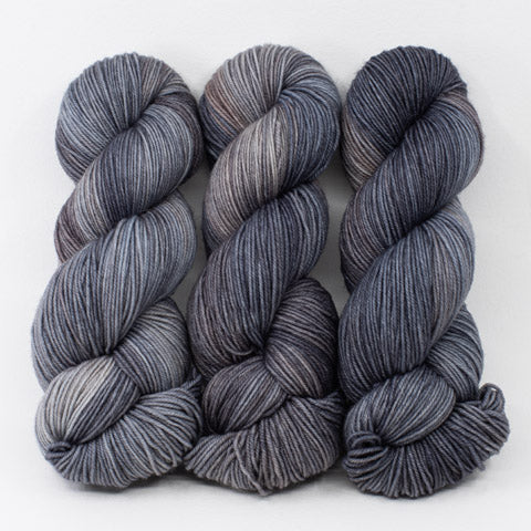Weimaraner - Passion 8 Fingering - Dyed Stock