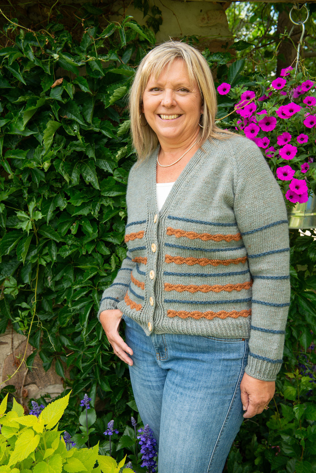 Dandelion Cardigan Kit