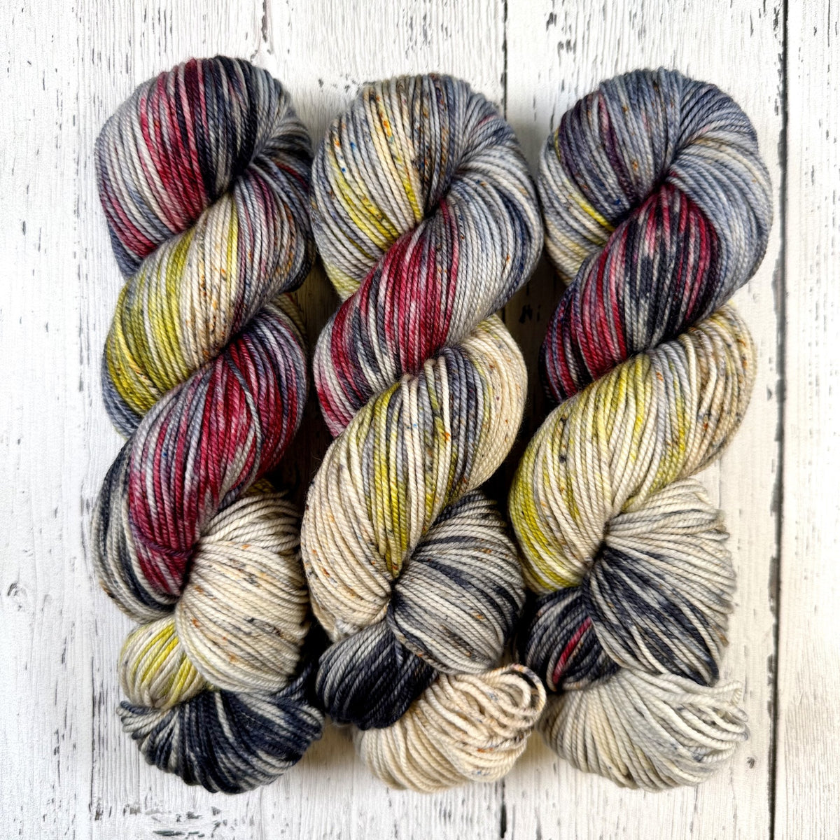 Cedar Waxwing - Merino DK / Light Worsted - Dyed Stock
