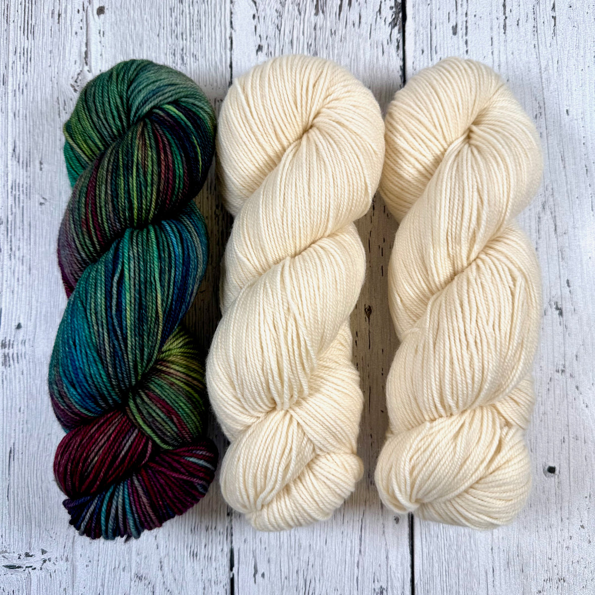 Rose Trellis Shawl Kit - Two Colours