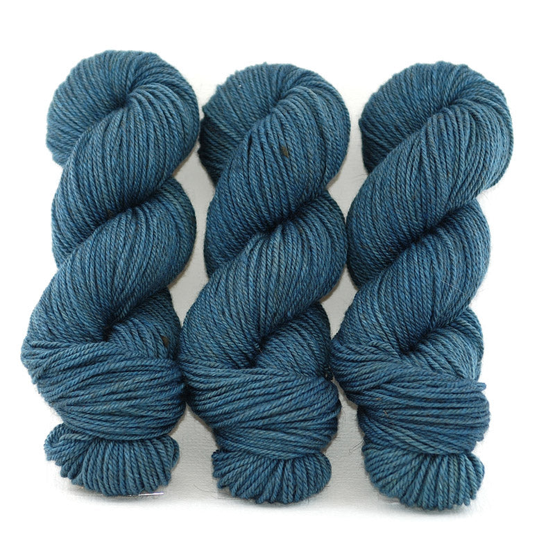 Aura Cardigan Kit - Lascaux Worsted