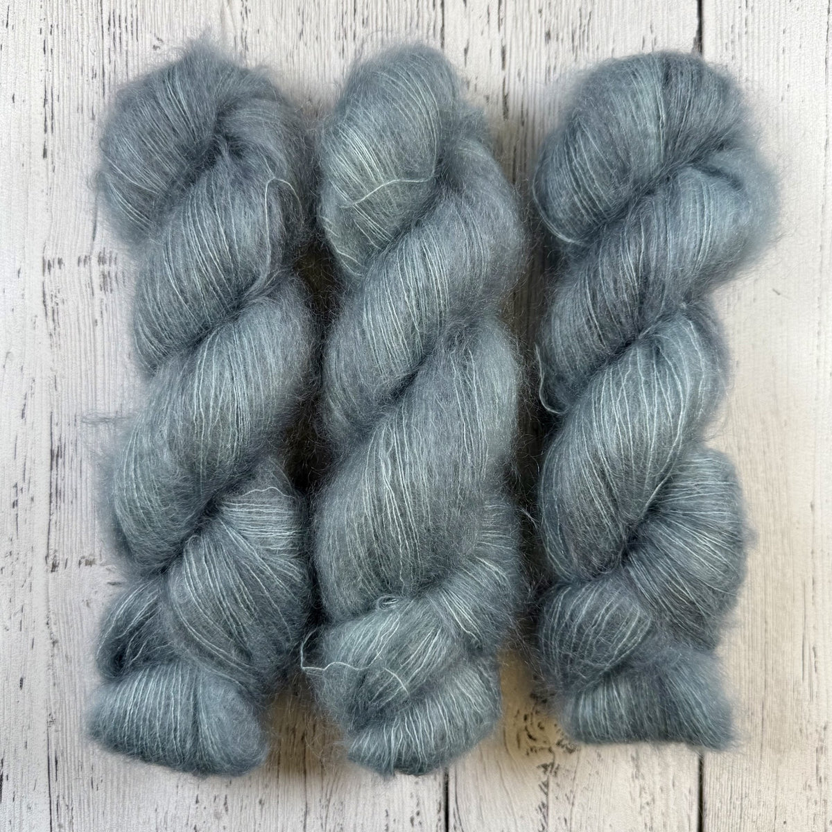 Fog Warning - Delicacy Lace - Dyed Stock