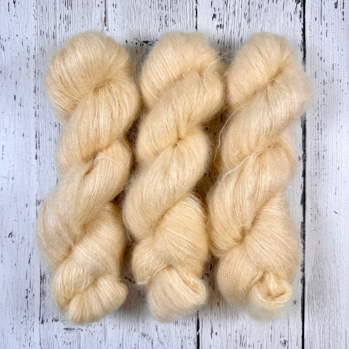 Golden Retriever - Delicacy Lace - Dyed Stock