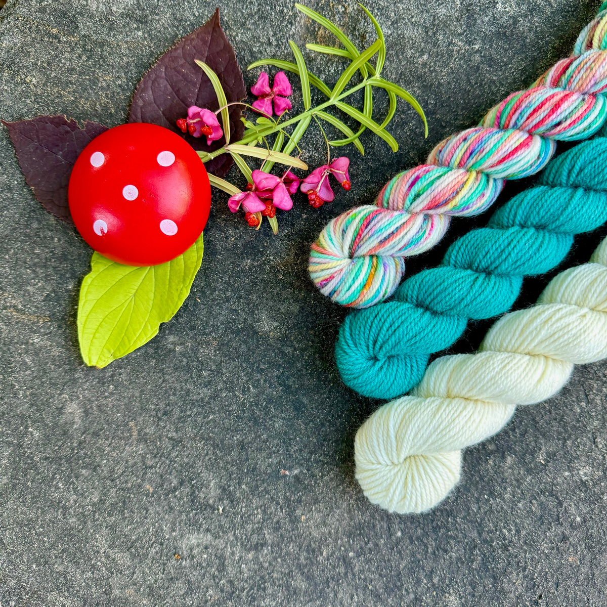 Gnome Kits - Socknado 3 Skeins