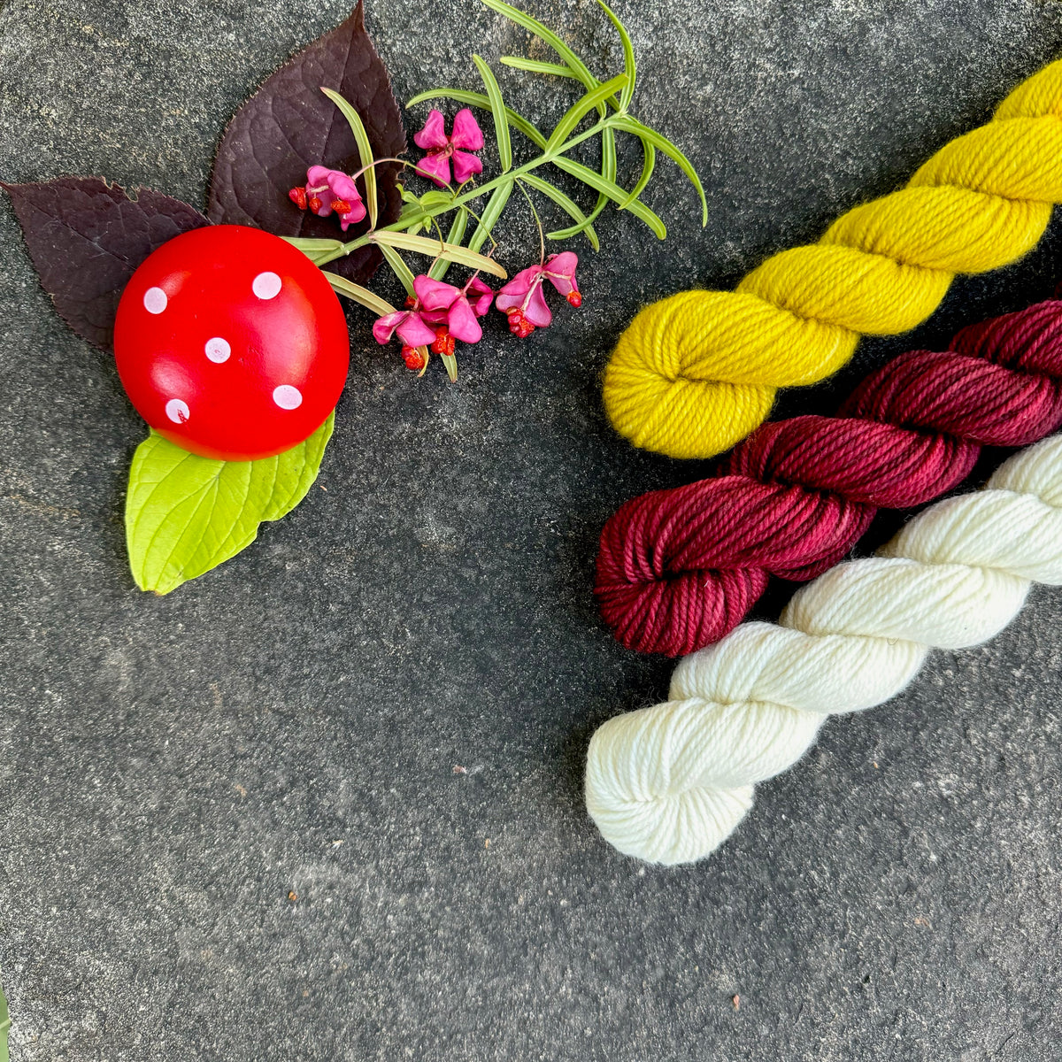 Gnome Kits - Socknado 3 Skeins