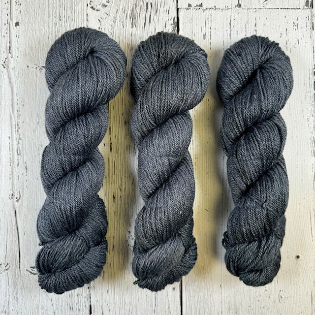 Le Chat Noir - Nettle Soft DK - Dyed Stock