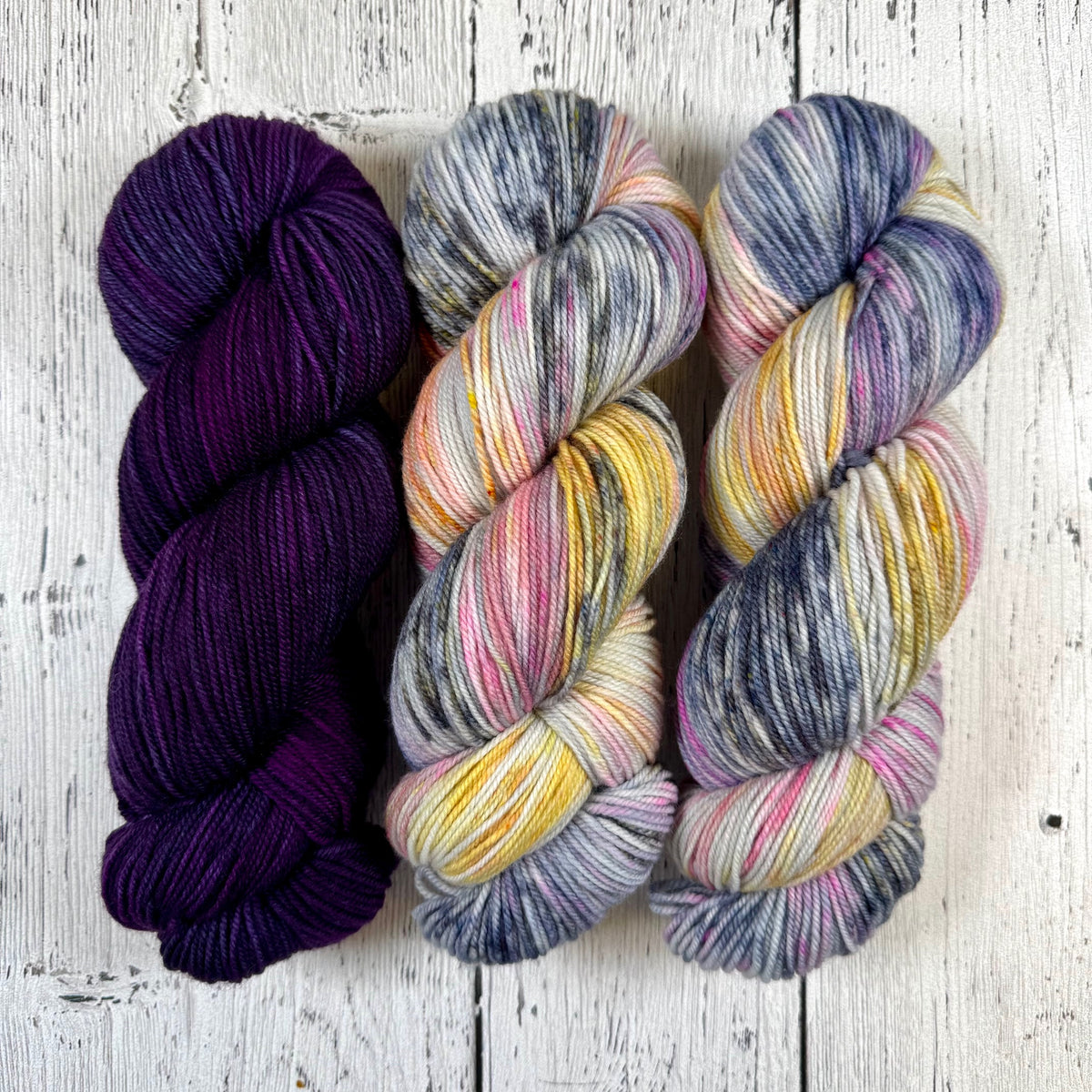 Rose Trellis Shawl Kit - Two Colours