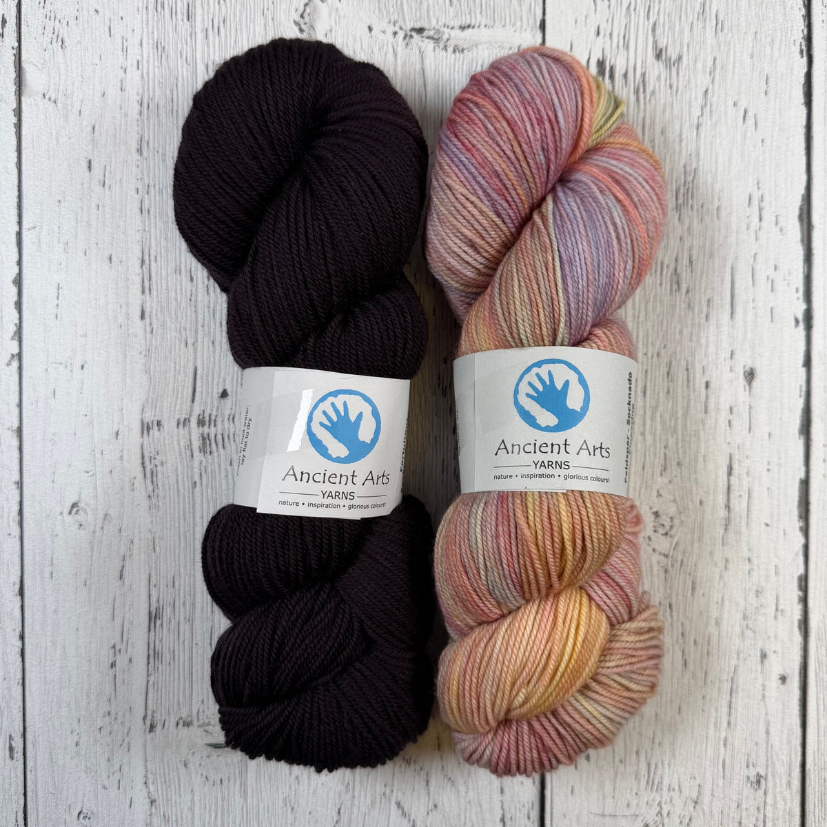 Summer Sock Club 2026 - August Kit: Crab Socks