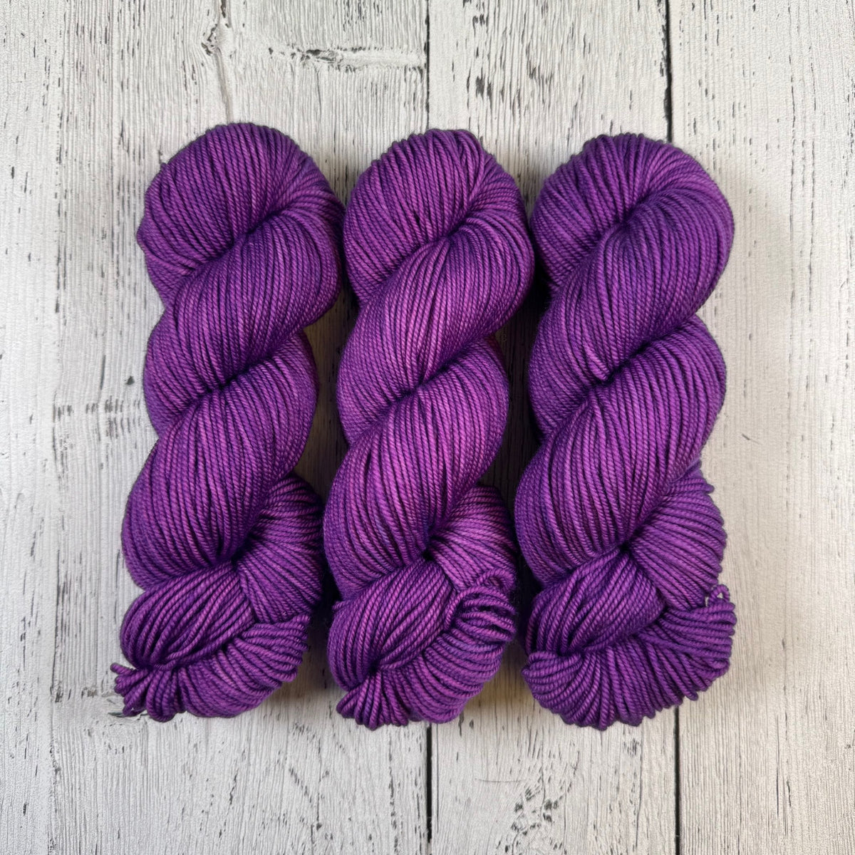 Purple Light Sabre - Merino DK / Light Worsted - Dyed Stock
