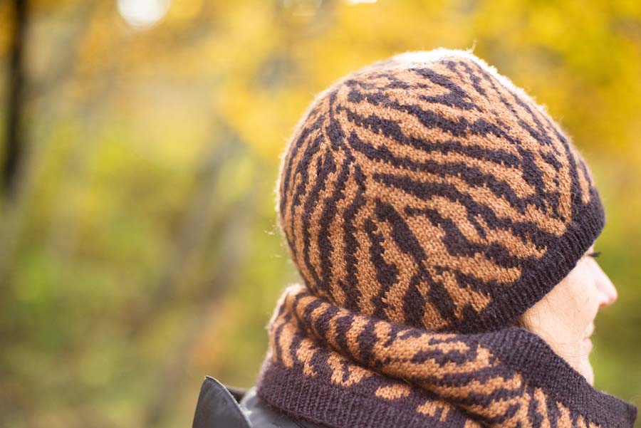 Zoologist Hat &amp; Cowl Kit