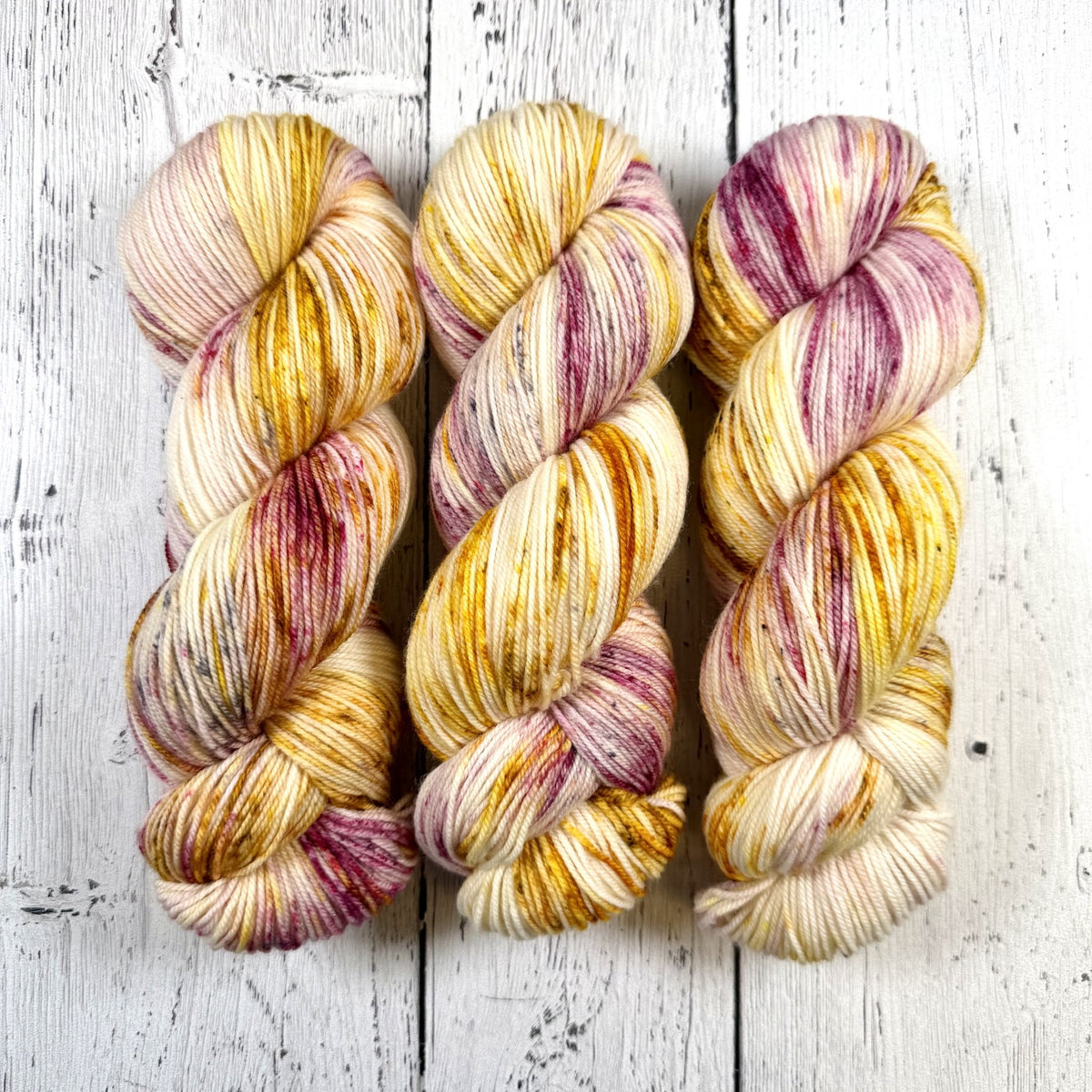 The Bee's Knees in Fingering / Sock Weight