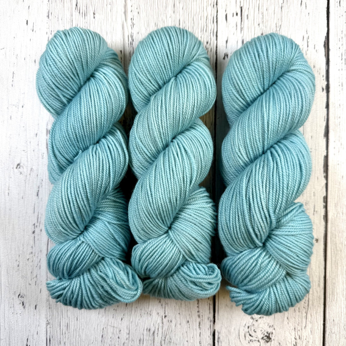 Water Lily Blue - Merino DK / Light Worsted - Dyed Stock