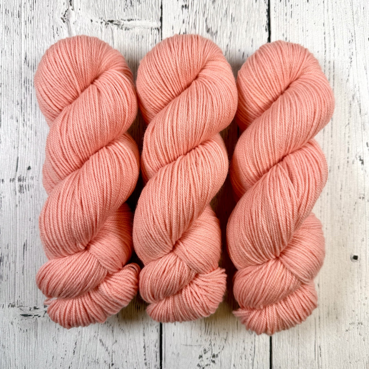 White Peach in Fingering / Sock Weight