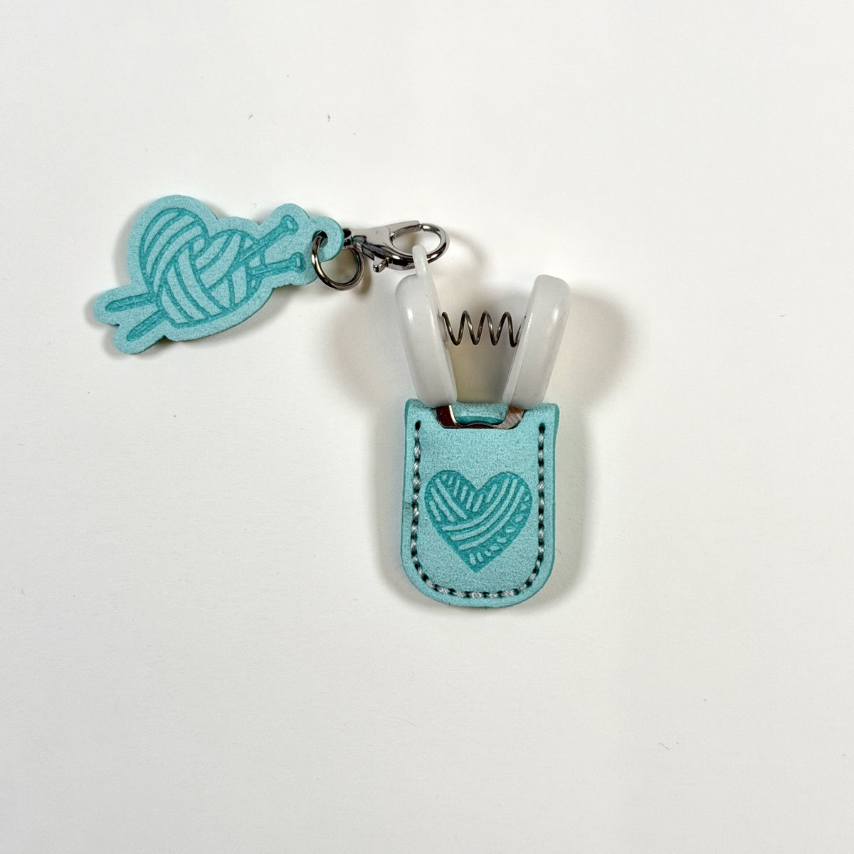 Snips with small pouch (assorted colours)