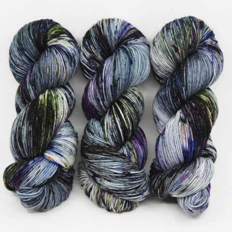 Dead Orchid in Fingering / Sock Weight