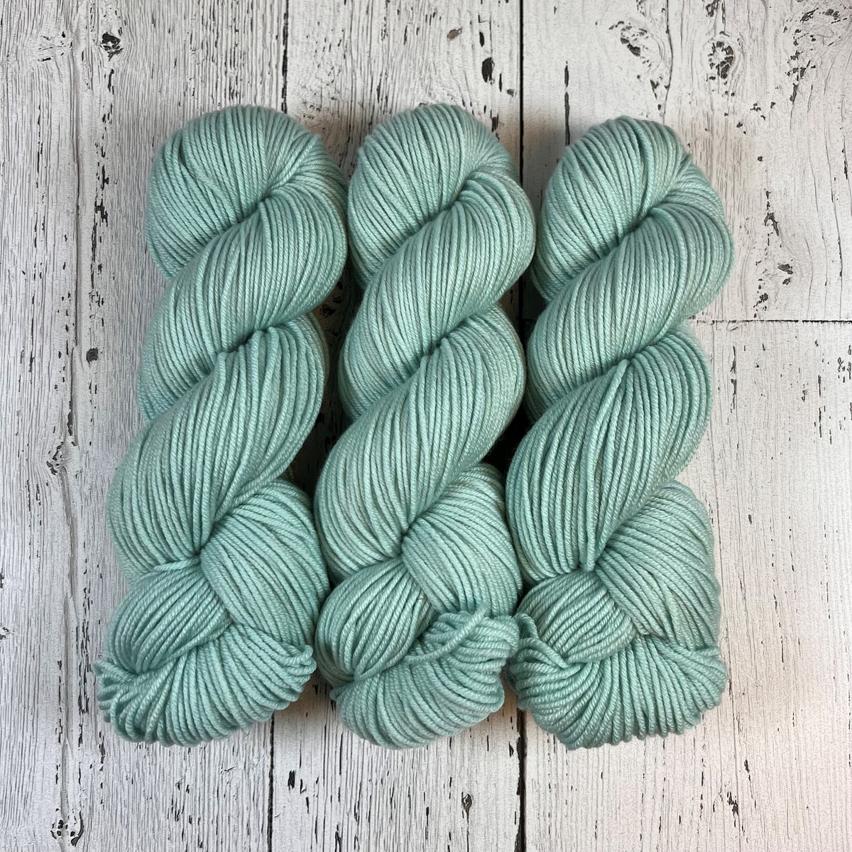 Island Breeze - Fioritura Worsted - Dyed Stock
