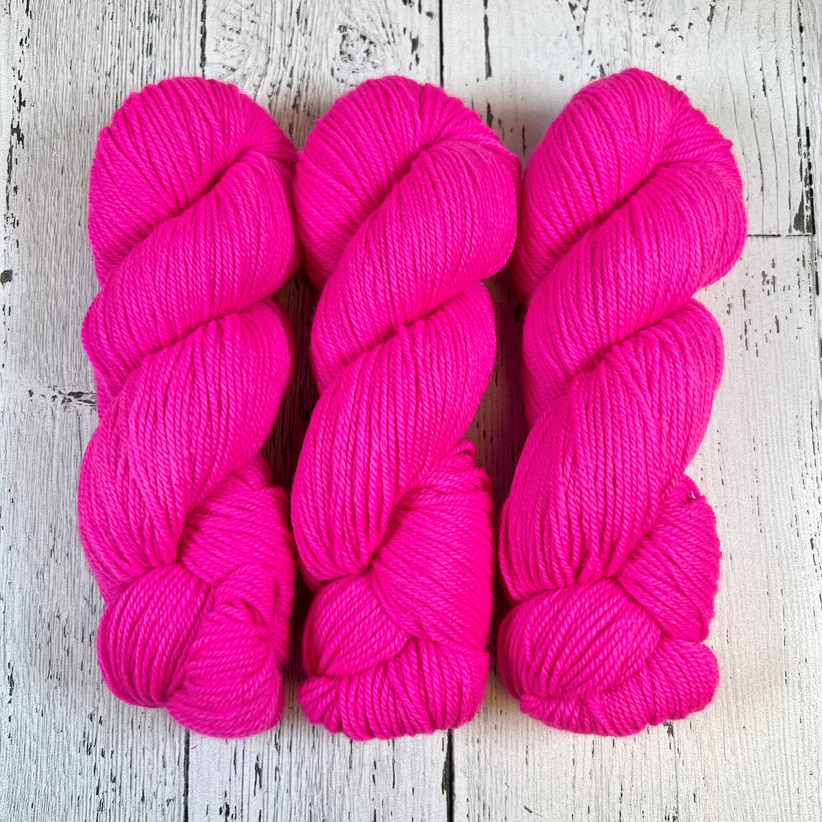 Pink Light Sabre - Herlig DK - Dyed Stock