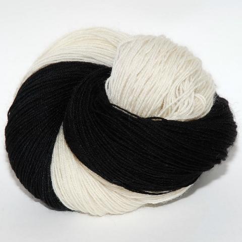 Tuxedo Cat - Revival Worsted - Dyed Stock